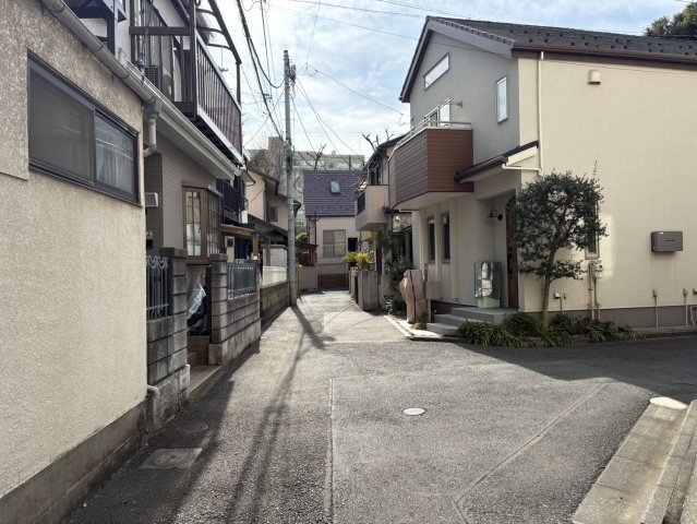 文京区大塚２丁目中古戸建の前面道路含む現地写真