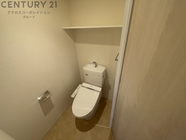 温水洗浄便座付きのトイレです♪