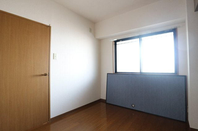 アムールの洋室