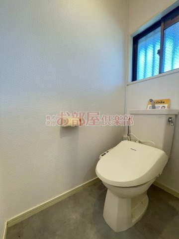 フリーデAのトイレ|ゆったりとした空間のトイレです