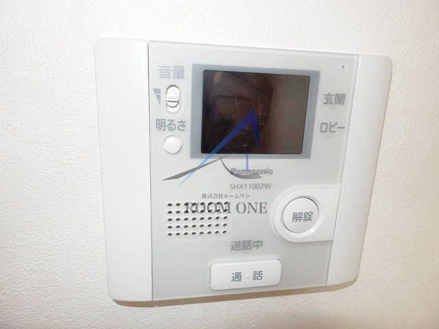 リバーサイトの設備|モニター付きインターホンです。
