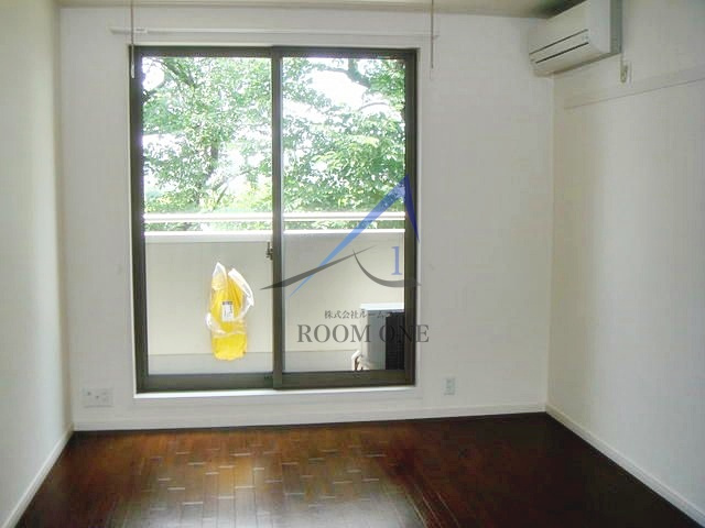 リバーサイトの居間・リビング|洋室のお部屋です。