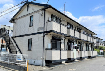 調布市布田５丁目のアパートの外観