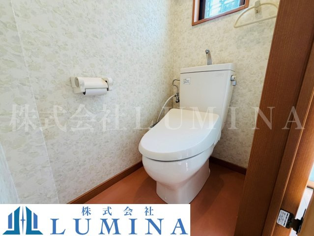 国領町四丁目　中古戸建のトイレ