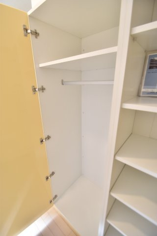 大阪市都島区高倉町１丁目の賃貸マンションの玄関