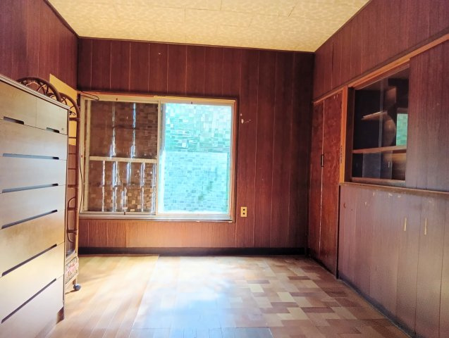 売中古戸建　藤枝市内瀬戸の洋室|収納も十分な洋室！