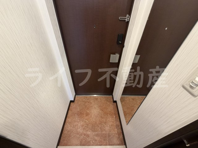 プレジオ玉造の玄関