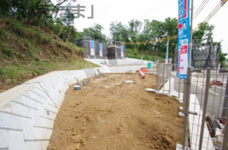 【外観】 | 【仲介手数料無料！！】町田市薬師台1丁目　新築戸建て（全13棟）1号棟　3980万円 | 2号棟