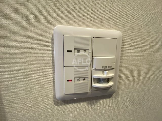 プレサンスロジェ堺筋本町のその他|プレサンスロジェ堺筋本町　人感センサーライト