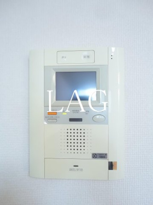 【設備】 | パークウェル三田 | モニター付きインターホンです。