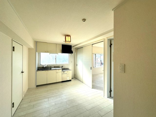 ノアーズマンション目白台～「雑司が谷駅」徒歩1分・「目白駅」徒歩9分の居間・リビング