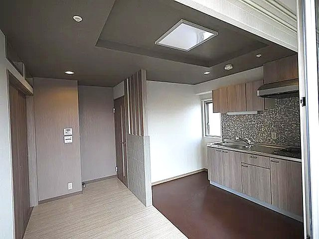 六甲壱番館の居間・リビング