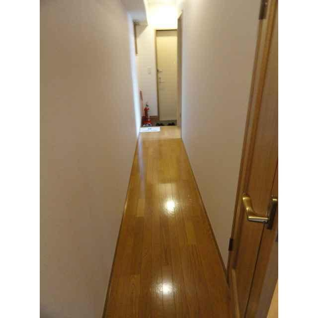 調布ふじ村ビルの玄関