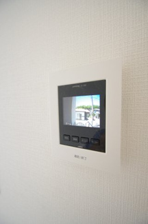 【内観：施工例】 | 【仲介手数料無料！！】町田市薬師台1丁目　新築戸建て（全13棟）5号棟　4080万円 | カラーTVモニター付きインターフォン