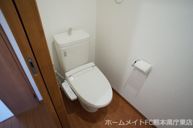 熊本市東区東京塚町の賃貸マンションのトイレ