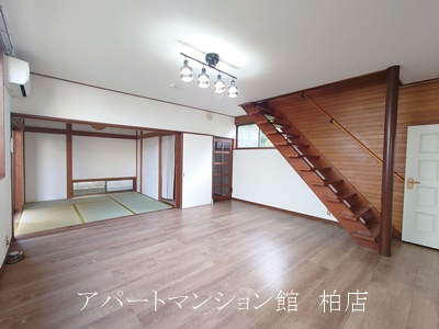 柏市戸張貸家の内装