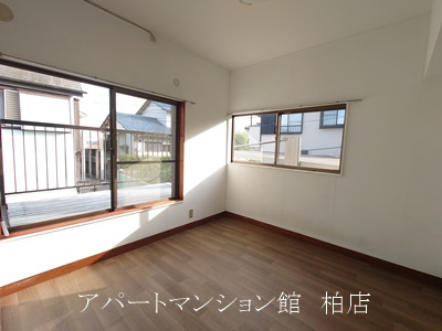 柏市戸張貸家の子供部屋