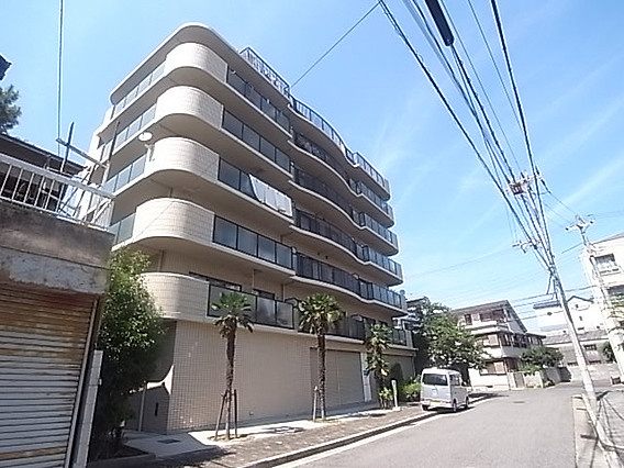 ロマンツェ東灘の外観