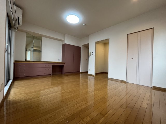 【寝室】