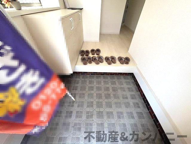 市坪南1丁目中古のおうち　松山市市坪南1丁目中古戸建の玄関|玄関です