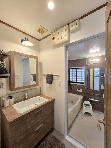 【洗面所】 | 西宮市越水町中古戸建