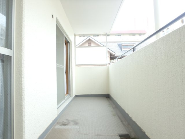 ファミール芦屋伊勢町のバルコニー|東面バルコニー
