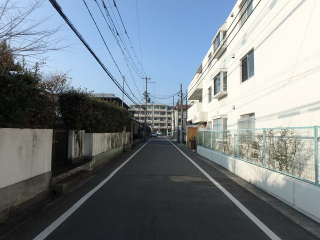 ファミール芦屋伊勢町のその他|前面道路