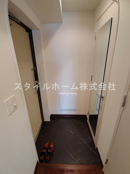 【玄関】 | アン・ソレイユ | 収納もある玄関です
