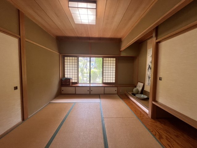 矢板市玉田　中古戸建　四季彩る日本庭園の平屋邸宅の和室|和室2