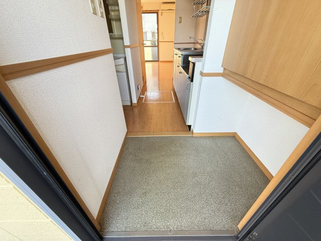 IVY COURTA棟の玄関