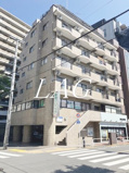 巷岡ビルの画像