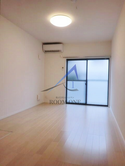 江戸川ＢＡＳＥの居間・リビング|洋室のお部屋です。