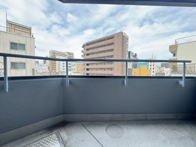 アリタ日本橋5ビルのバルコニー