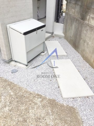 グランツ東武練馬のその他共用部分|敷地内ごみ置き場です。