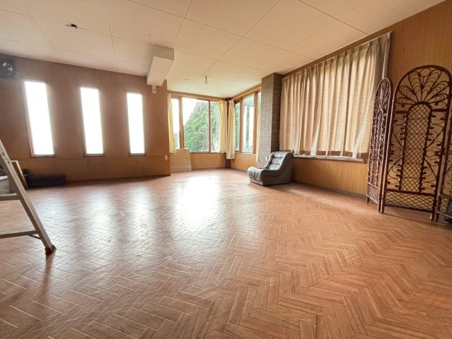 富津市金谷　中古戸建の居間・リビング