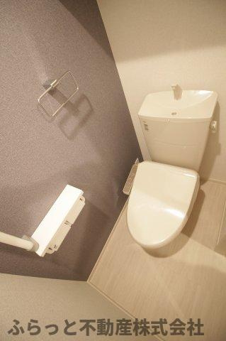 モノテラスのトイレ|ゆったりとした空間のトイレです