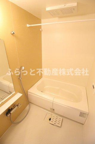 シャインスターアイズの浴室|日々の疲れを癒すお風呂付です