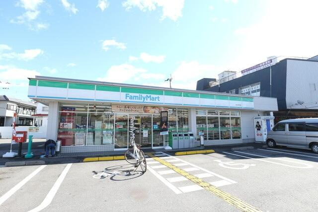 瀬戸南町一戸建（山本邸）の周辺|ファミリーマート高知…まで457m 