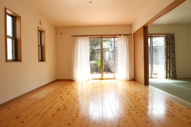 瀬戸南町一戸建（山本邸）の洋室| 