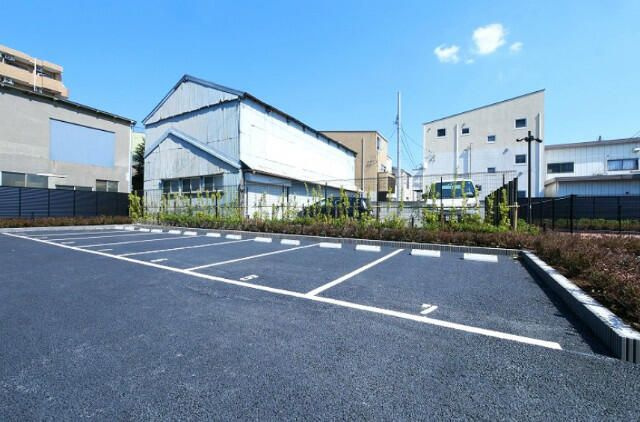 フュージョナル東墨田の駐車場