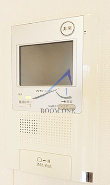 クレイシア西小山のセキュリティ|モニター付きインターホンです。