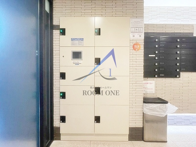 LUMEED横浜阪東橋のその他共用部分|宅配ボックスです。