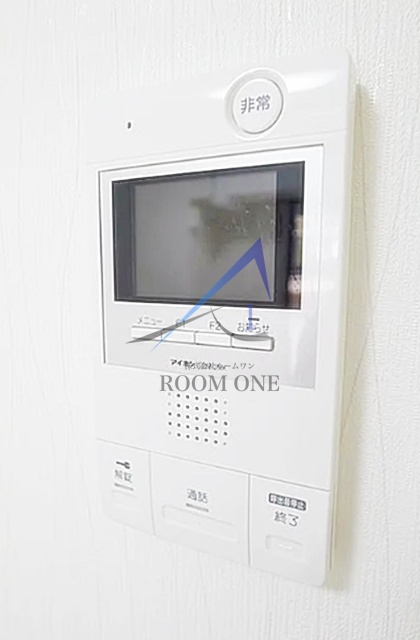 LUMEED横浜阪東橋のセキュリティ|モニター付きインターホンです。