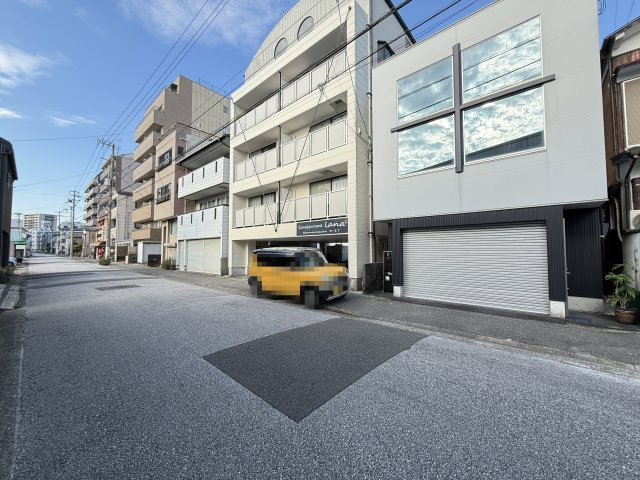 SINAJYURIME lana（シナジュライムラナ）の外観