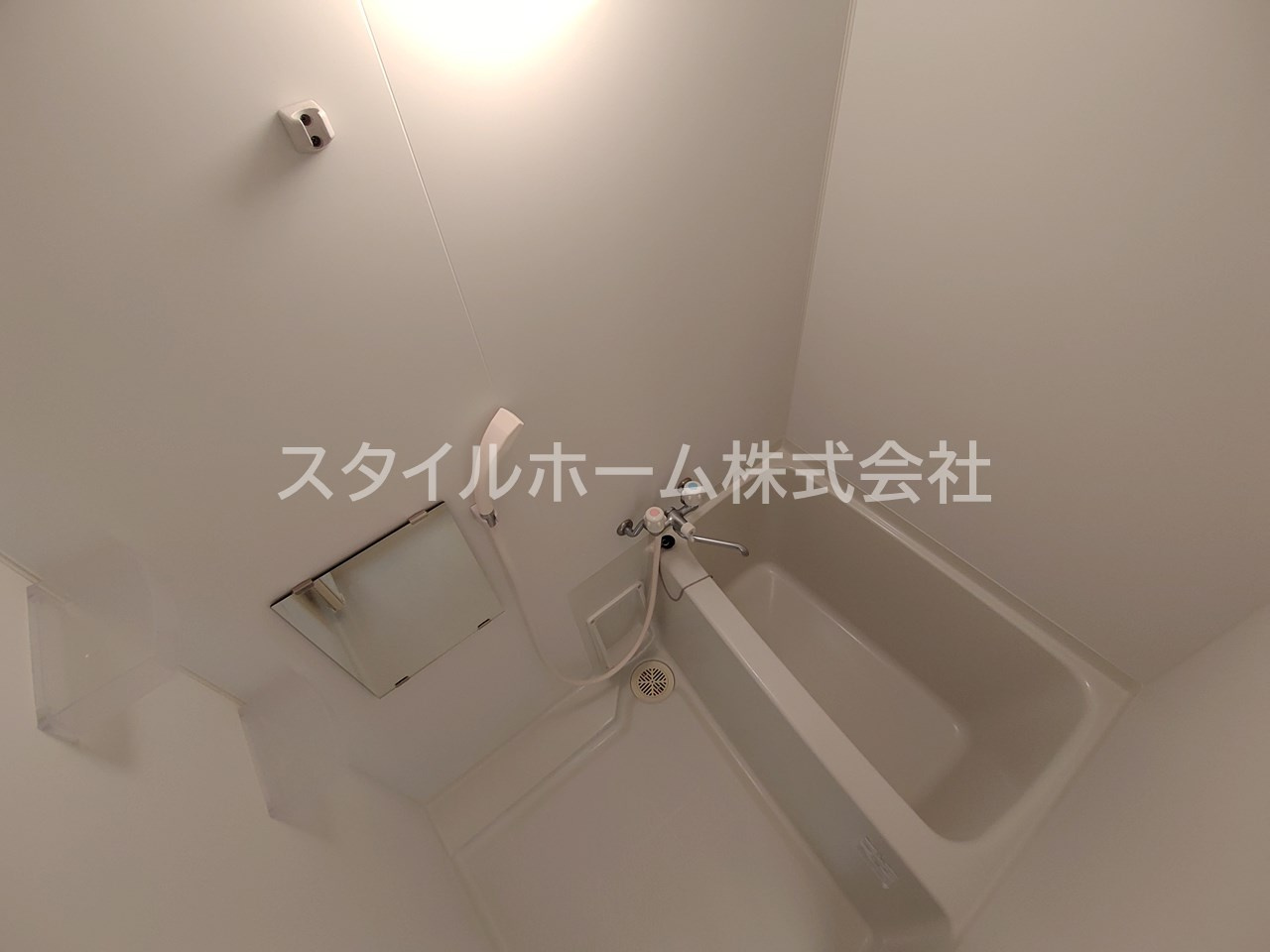 カーサフォルトゥーナの浴室|別部屋写真です。