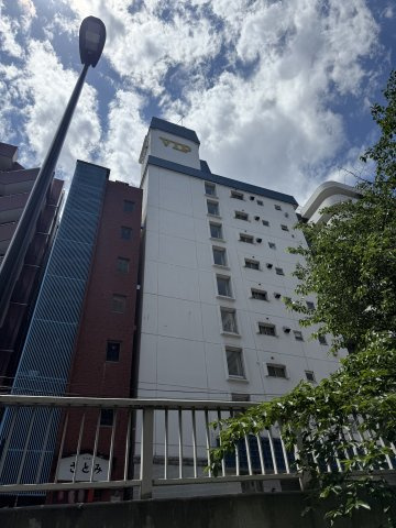 マンションVIP大塚の外観|白を基調とした明るい雰囲気の外観です