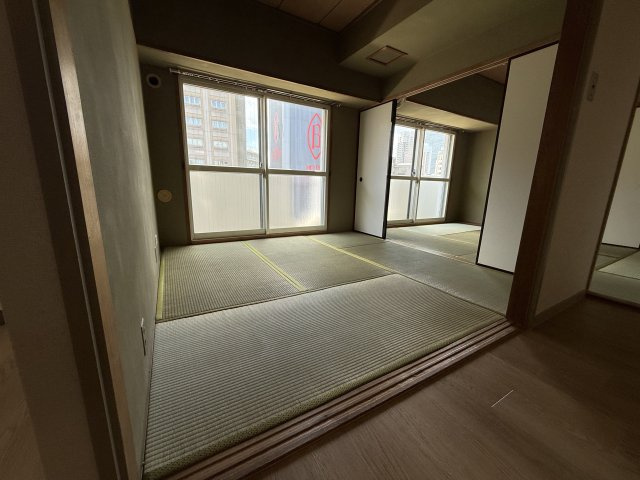 マンションVIP大塚の和室|南向きで日当たりの良いお部屋です