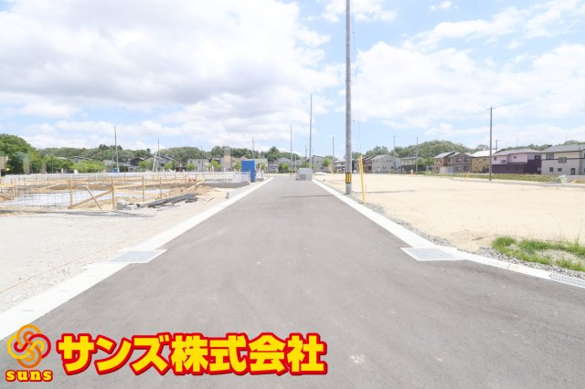 郡山市田村町東山1丁目1期　　　1号棟　　　守山小学校、守山中学区　の前面道路含む現地写真|南側前面道路