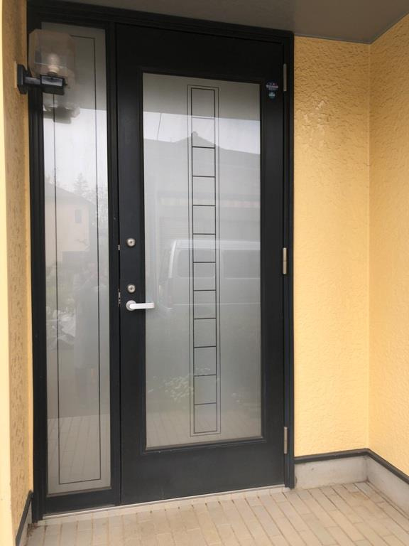 西恋ケ窪戸建のエントランス