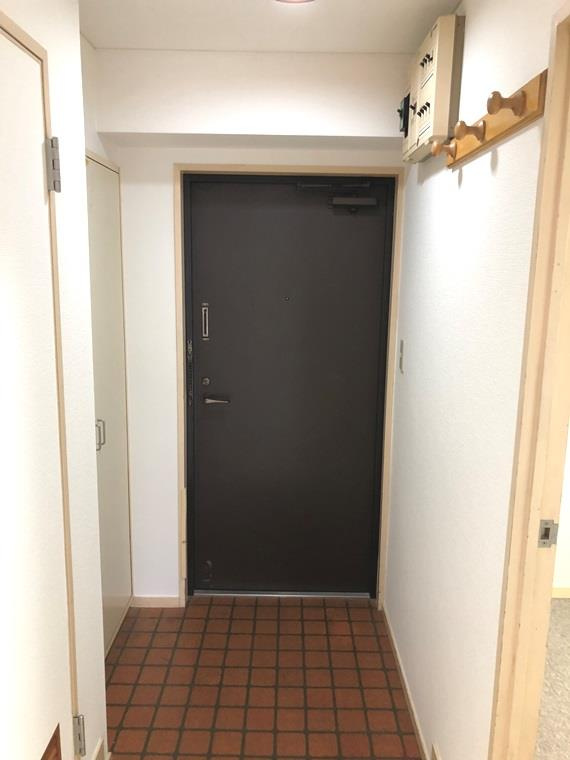 ライオンズプラザ南太田の玄関